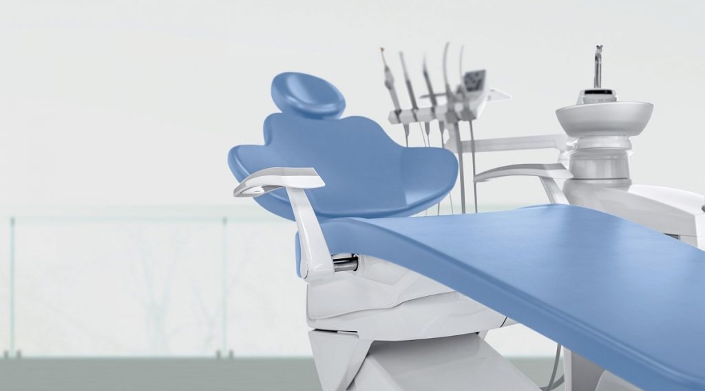 s32006 Odontologijos įranga Stern Weber S320 su mėlyna paciento kėde